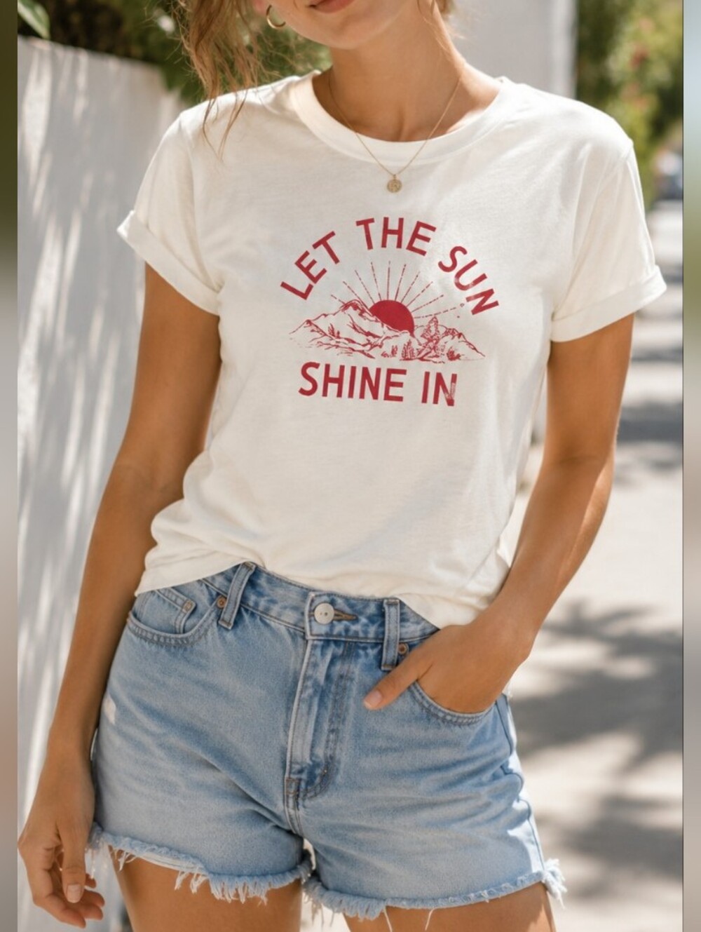 NWT Old Navy Let The Sun Shine In Graphic Tee Cream 100% Cotton Lightweight